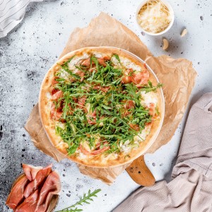 Quattro formaggi con Prosciutto 32cm