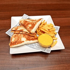 Quesadilla con Pollo