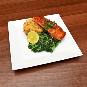 Salmone alla griglia spinaci